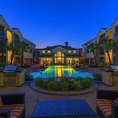 Cozy Home Near Med Center, Nrg, Galleria & Dtown Houston Exterior foto